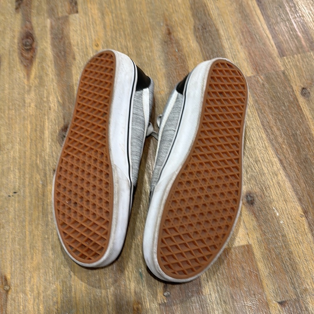 Vans - Picture 5 of 5